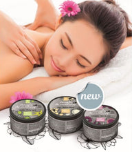 Load image into Gallery viewer, Coconut &amp; Monoi Fragrance Aromatherapy Massage Candle